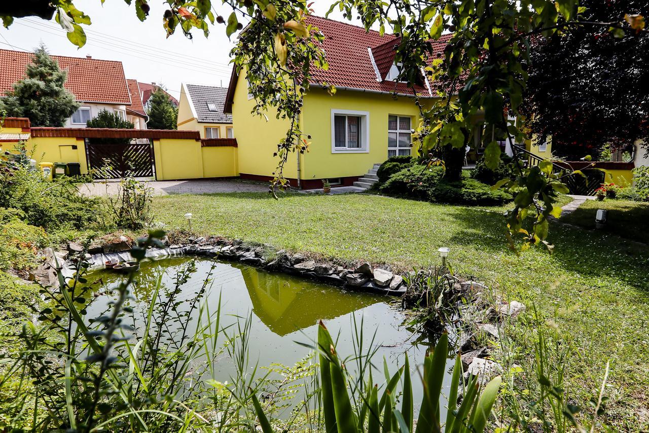Burg Vendégház Eger Exterior foto